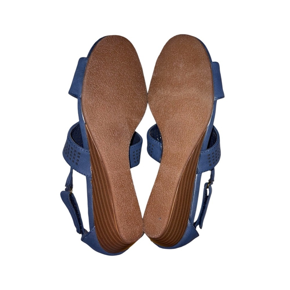 Salon Studio Navy Blue Perforated Upper Open Toe Wedge Sandals Women’s Size 8W - Picture 11 of 11
